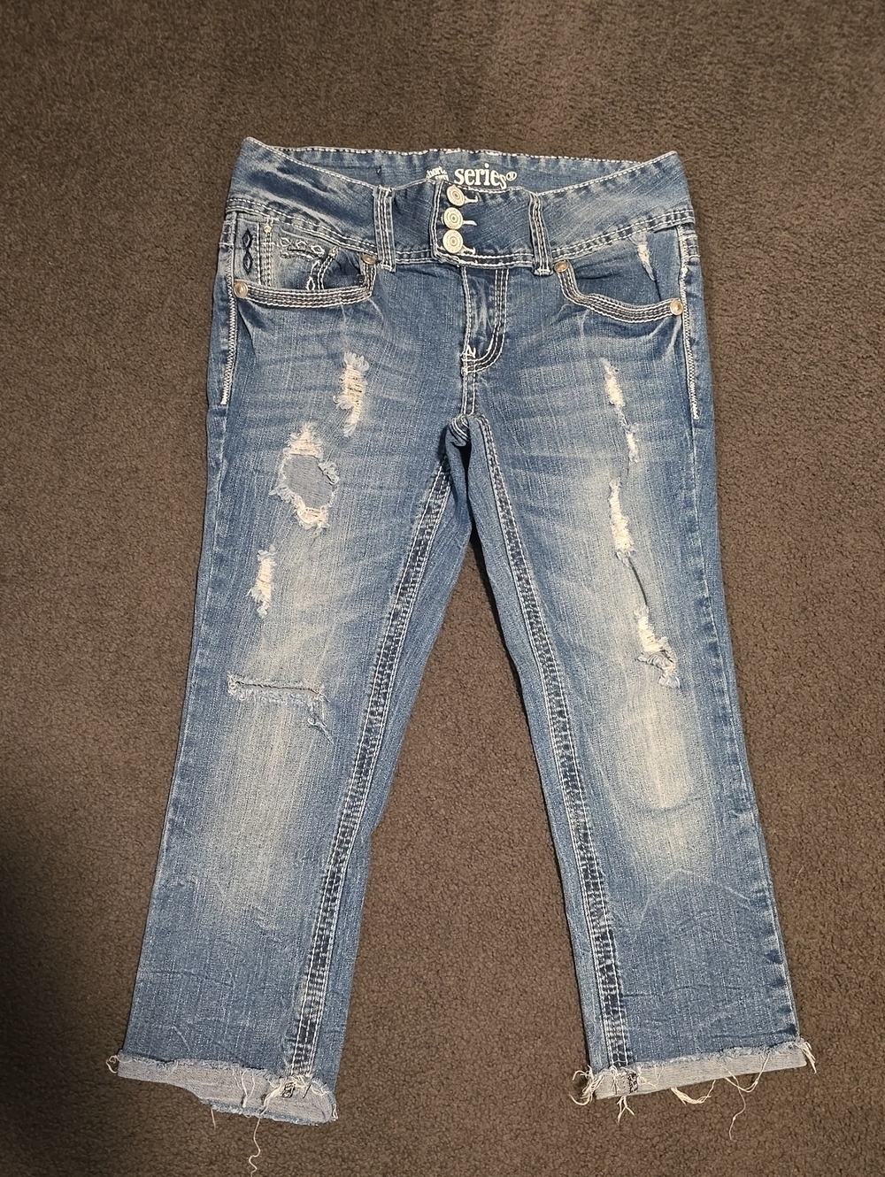 Sergio Light Blue Distressed Cropped Women's Jeans